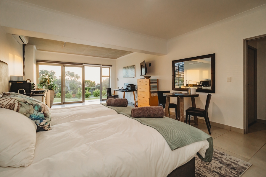 4 Bedroom Property for Sale in Herolds Bay Western Cape